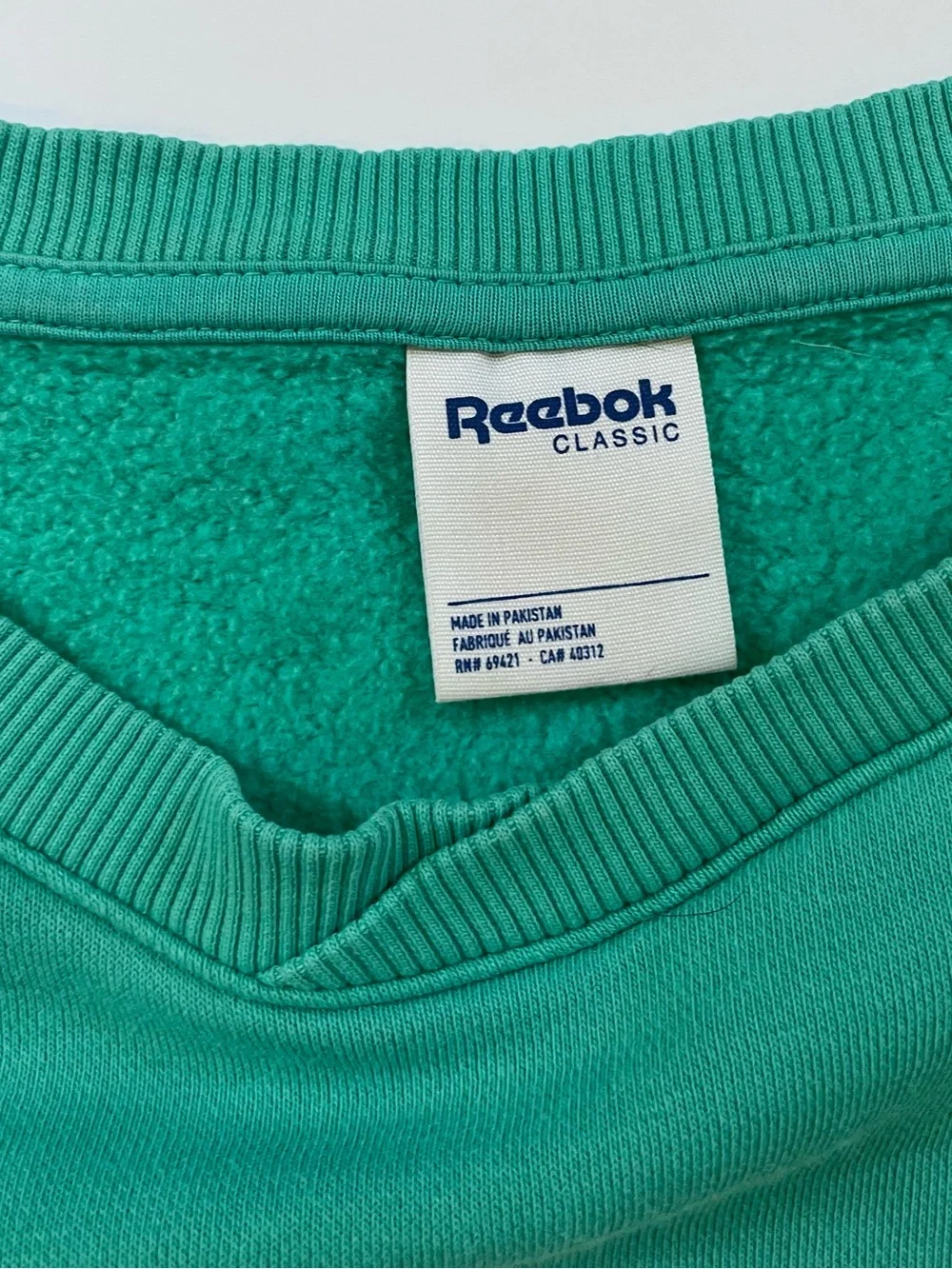 Vintage 90s Reebok Spell Out Crewneck Sweatshirt Green Big Logo Size Small